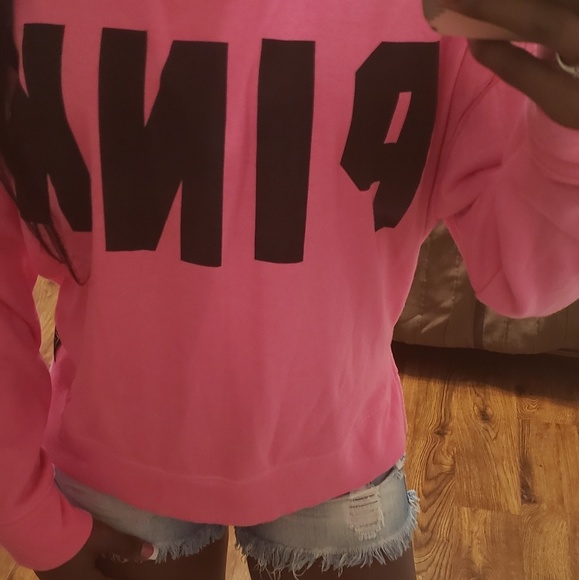 🚫SOLD NEW VS PINK Crew - Picture 2 of 2